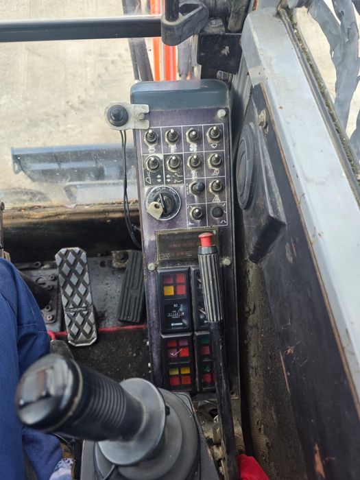 Vand miniexcavator Fiat Hitachi de 5 tone pe roti