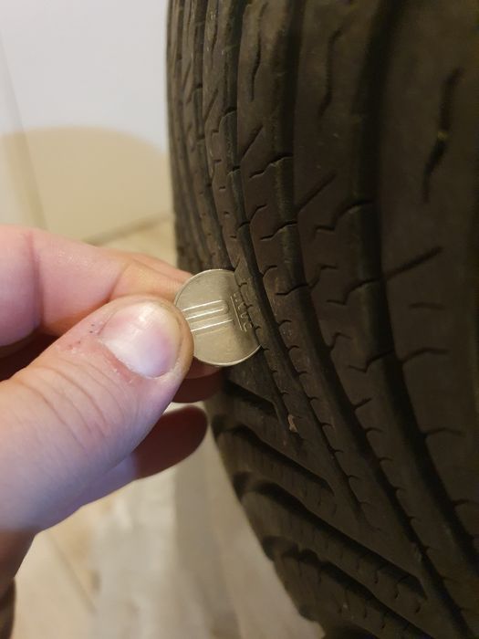 Roți iarnă R16 , Cauciucuri MICHELIN + jante tabla + capace