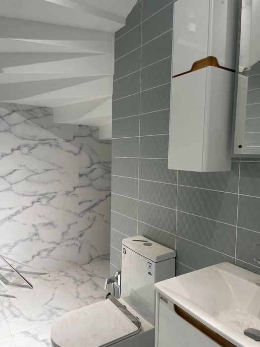 Dumbrabotda 1 sotix 4 xona katej sotiladi