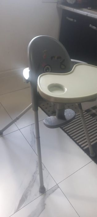 Scaun de masa pentru copii