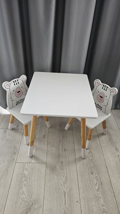Комплект Детски маса и столчета