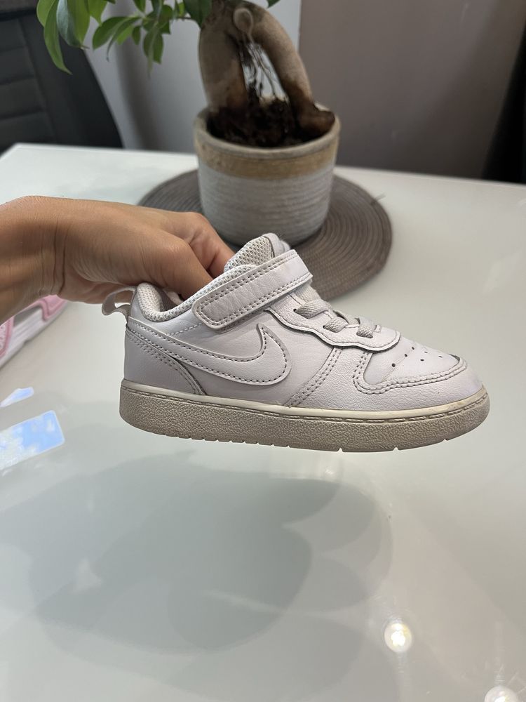 Сандали Adidas и кецове Nike 25 номер