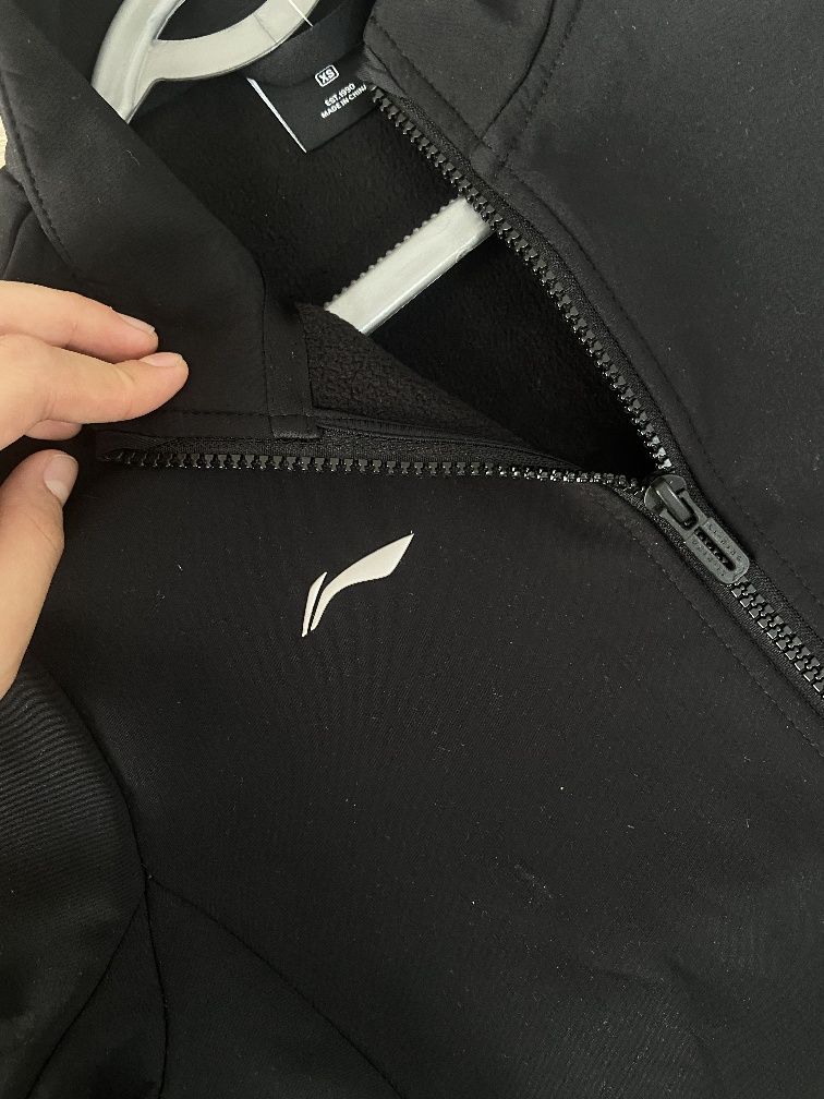 Новая женская куртка Li-Ning AFDT802 — оригинал с биркой!