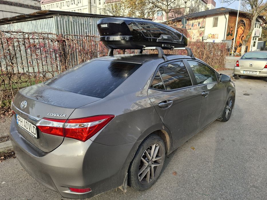 Vând Thule   motion XT sport black.