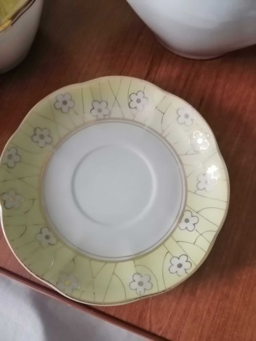 Serviciu de ceai sau cafea din porțelan.