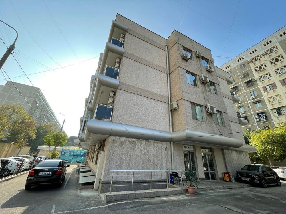 Продаётся здание. Улица Нукускуя Ор; Капитал банк 2500 кв.м