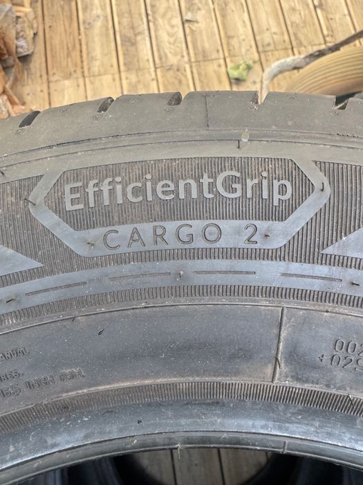 Good Year Efficient Grip Cargo 2 215/65/r16C