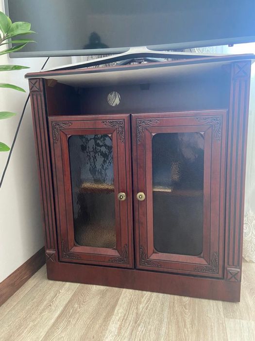 Продам тумбу в отличном состоянии