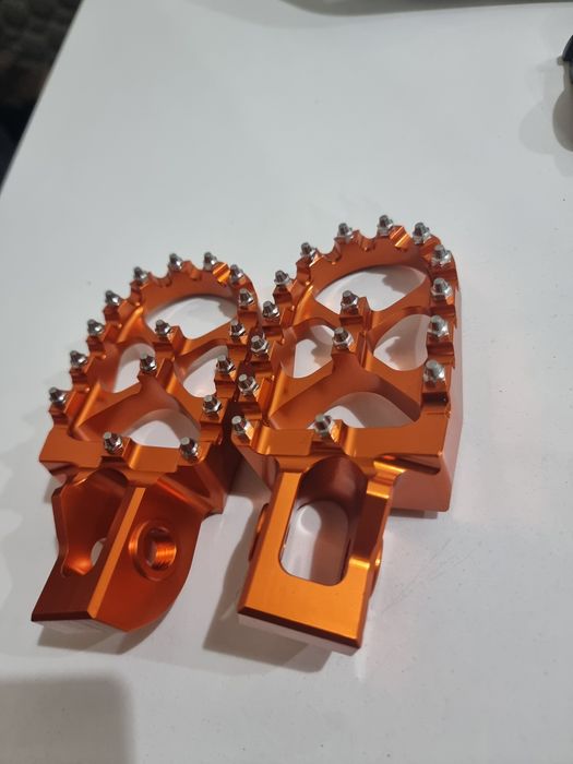 Protectii cadru KTM pedala frana scarite buson radiator schimbator