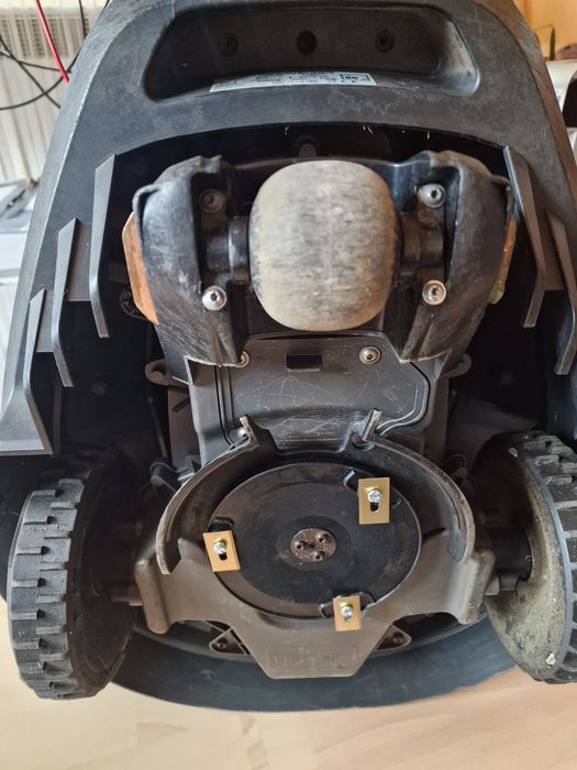 Robot tuns iarba Gardena R70Li gazon curte masina de tuns iarba