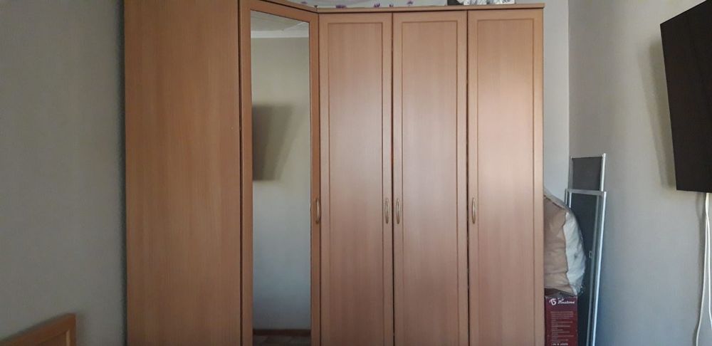 Спальный гарнитур