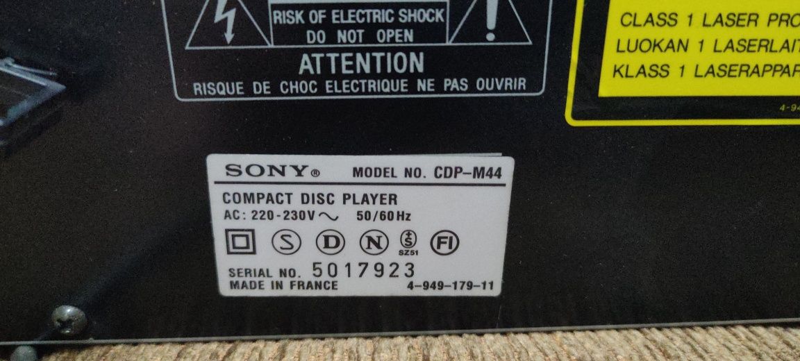 Sony Cdp-m44 + căști wireless Sony mdr-rf850r