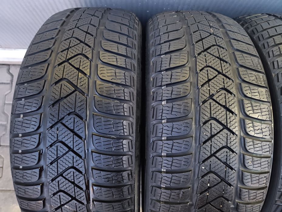 Anvelope de iarnă 215 60 16 Pirelli Winter Sottozero 3