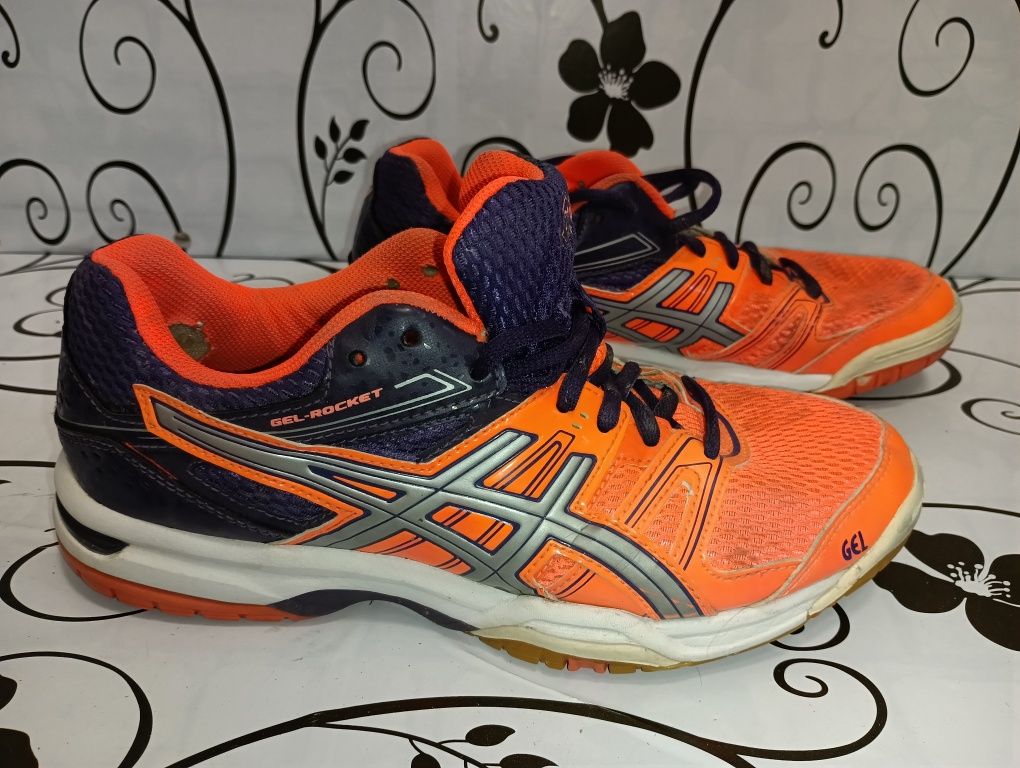 Asics Gel Rocket N39,5- 25 лв