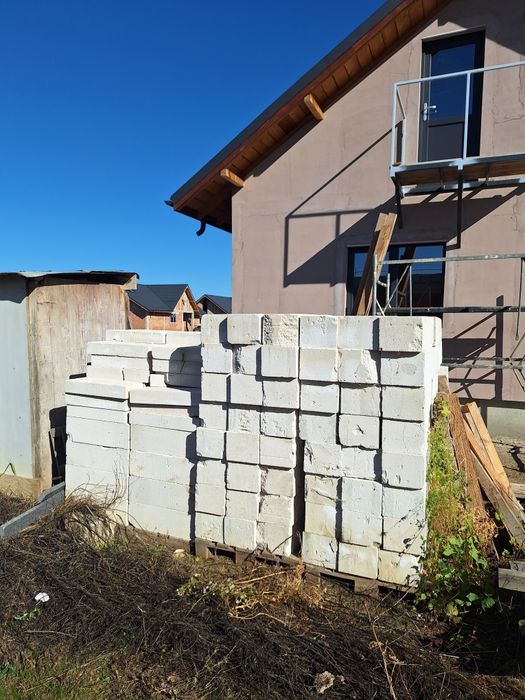 Vând BCA constructii