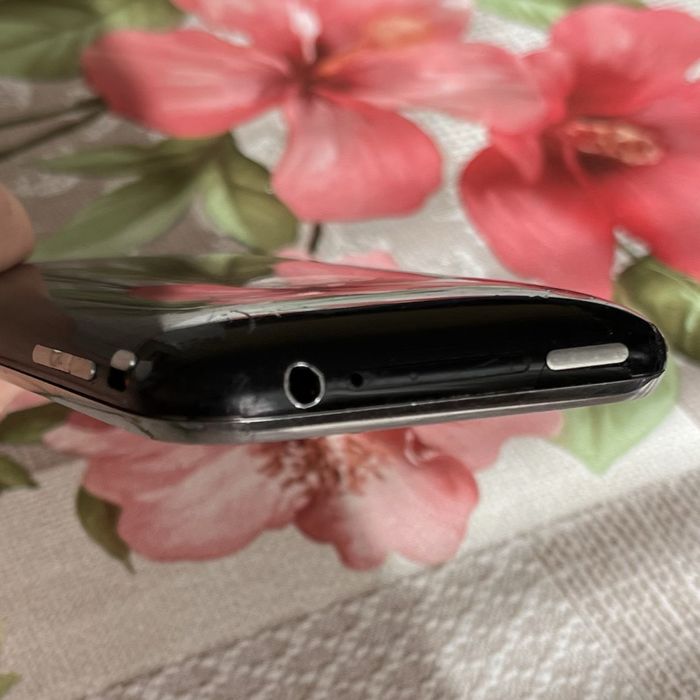 Apple iPhone 3G 16GB [A1241]
