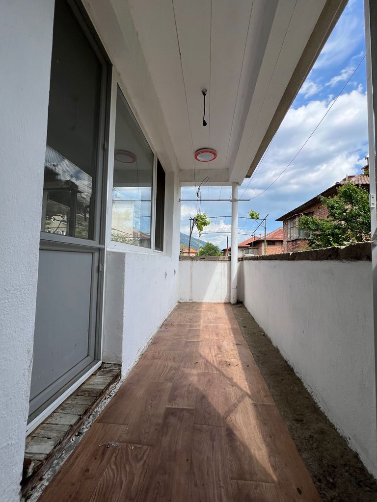 Продава се Къща в Карлово - 218 кв.м за 803 €/кв.м - Снимка #12
