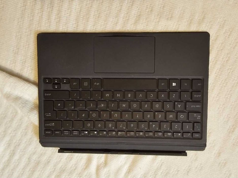Dezmembrez  Asus Tablet T303U