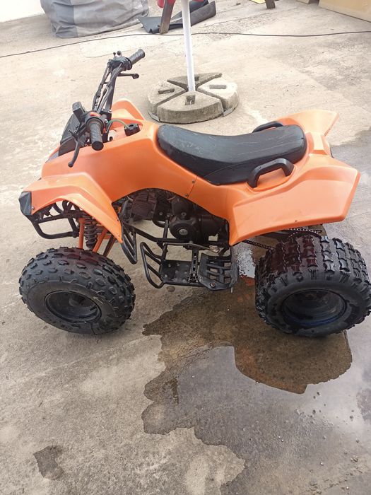 ATV de vânzare, portocaliu