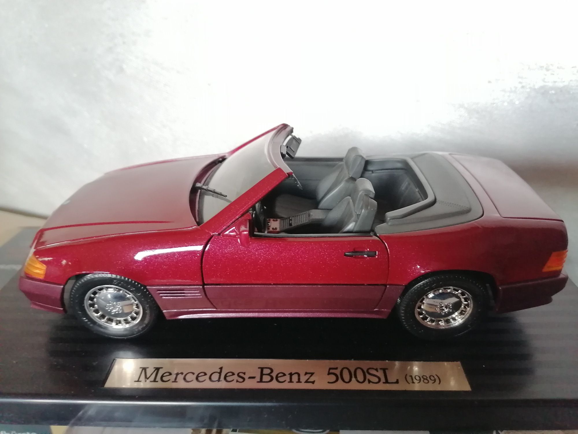 1:18 Mercedes Benz 500 SL 1998