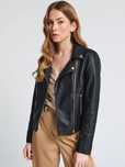 Geaca de piele neagra