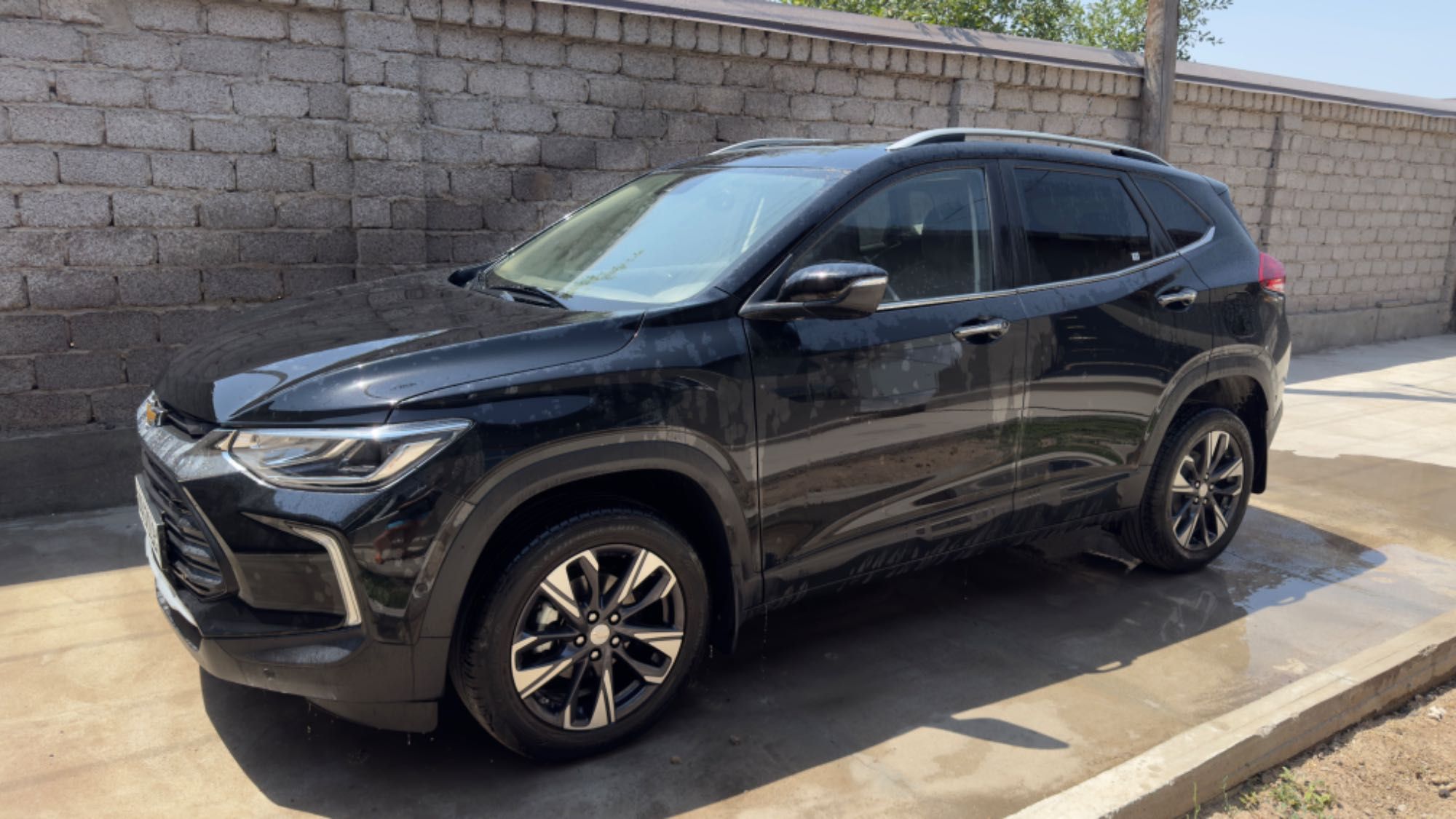 Продам Tracker 2 Premier plus
