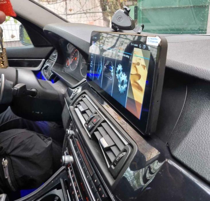 Navigatie android 12" BMW F10 F11 Carplay Waze YouTube