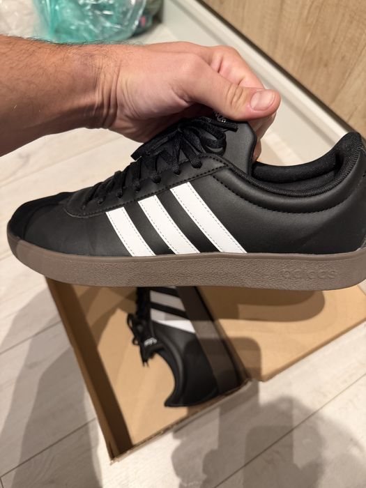 Adidasi Adidas piele noi 44.5