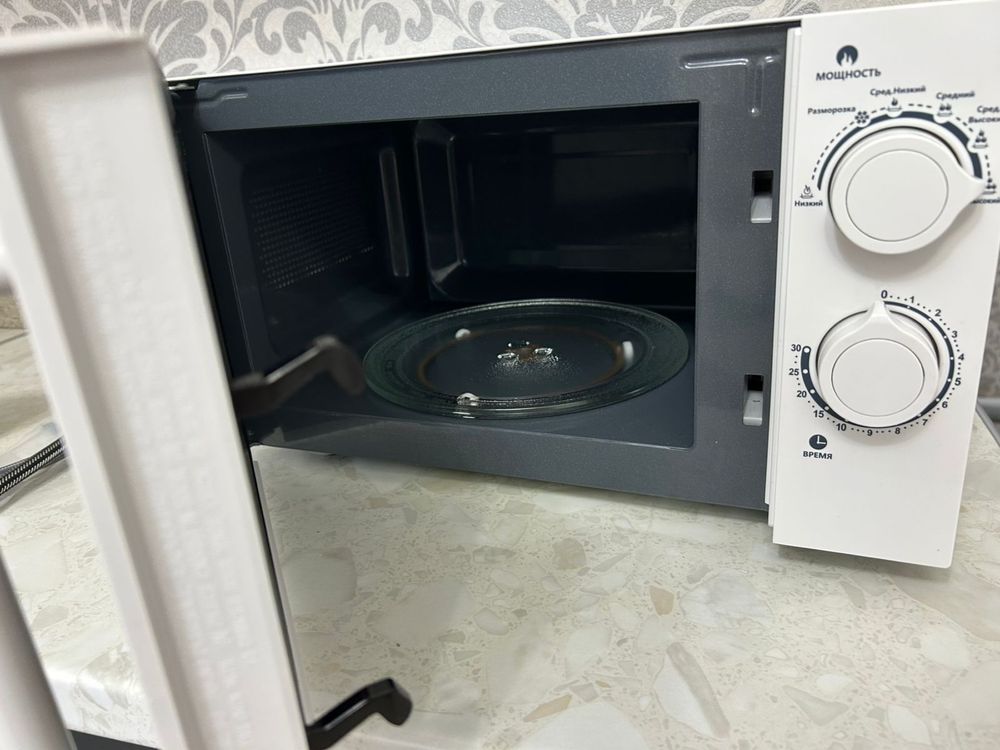 Продам микроволновку AVA