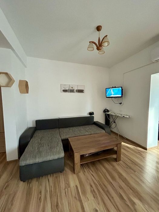 Închiriez apartament 2 camere