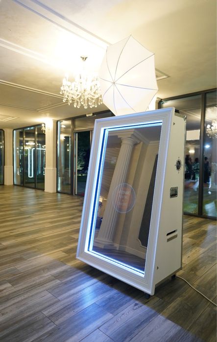 Oglinda magica/ cabina foto / fum greu pentru dansul mirilor