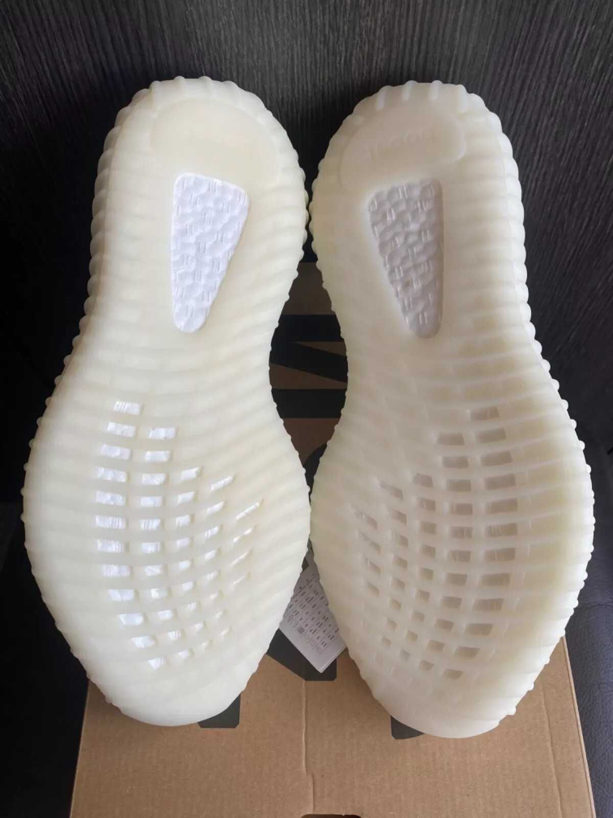 Adidasi Adidas Yeezy Boost 350 V2 White - Premium