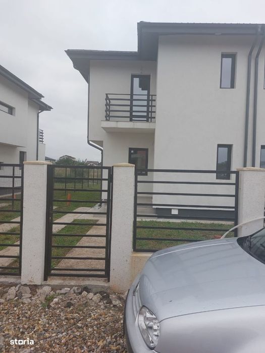 Casa bine amplasata ,la 4 km de metrou.Finalizata !Mutare imediata !