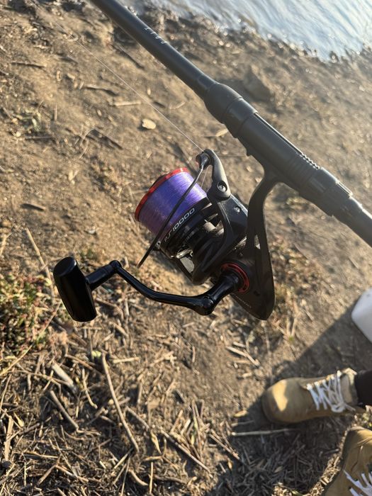 Шаранджийски въдици с макари