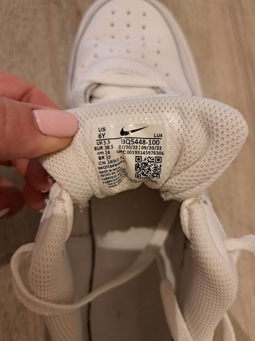 Nike Бели кецове 38,5