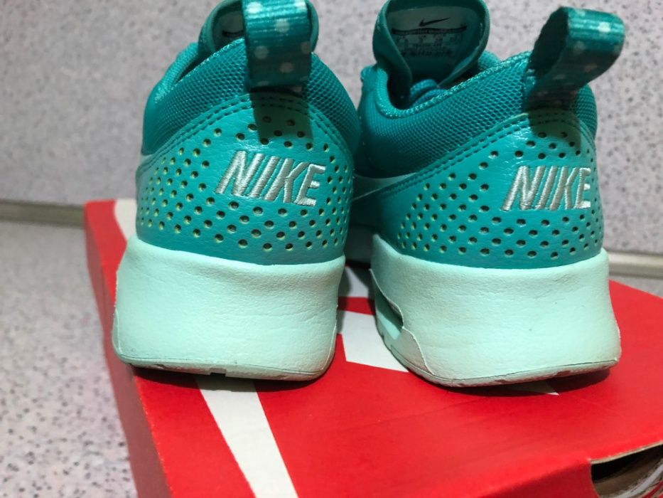 ОРИГИЛАНИ *** Nike Wmns Air Max Thea (Light Retro / Artisan Teal)