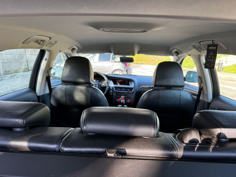 Audi A4 B8 2009 – Motor 2.0, Piele, Navigație, Dublu Climatronic