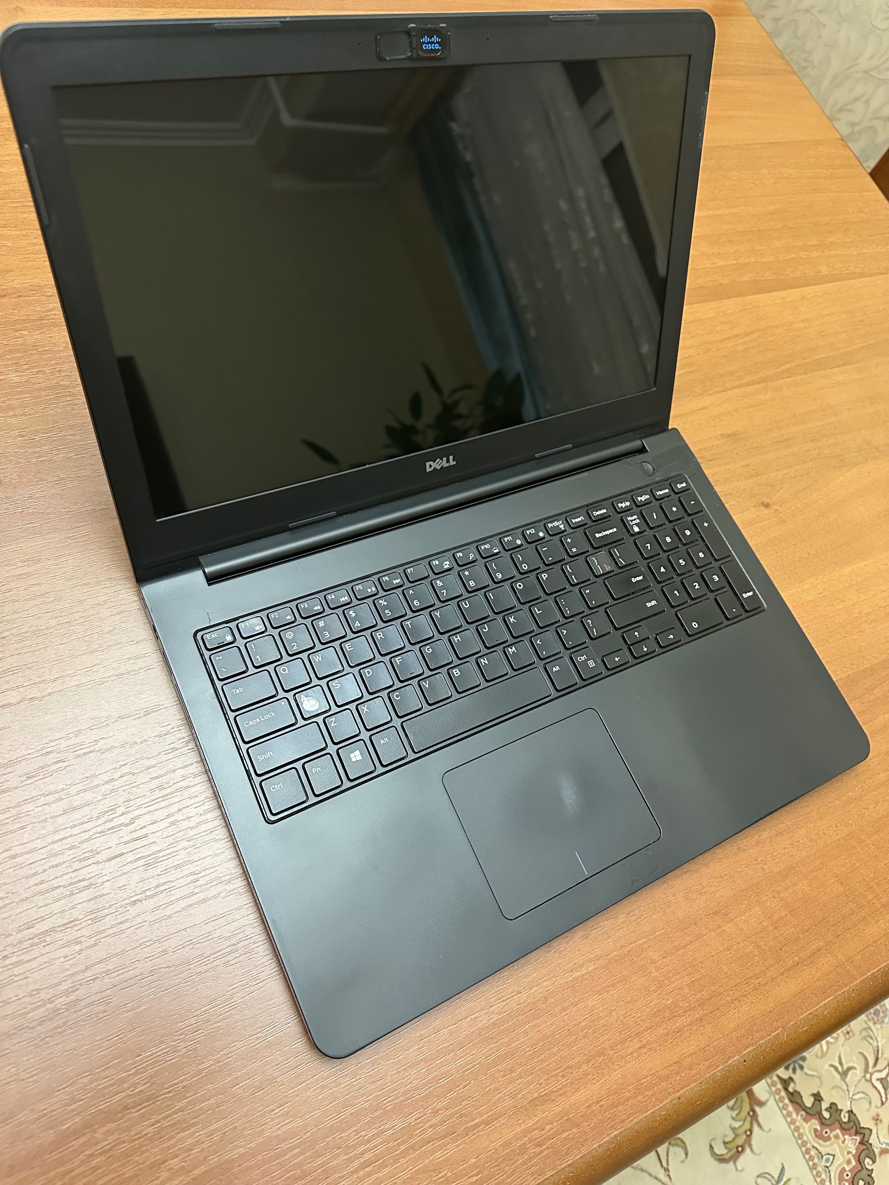Ноутбук DELL Core i7 8/256 SSD