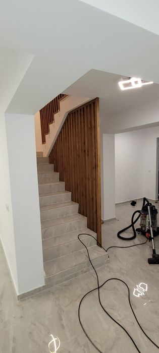 Perete despartitor tip riflaj