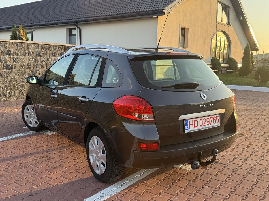 Vand Renault Clio GrandTour 1.2 Benzina 2009 Panoramic Adus recent