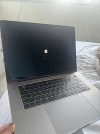 Продам MacBook Pro 15 2019