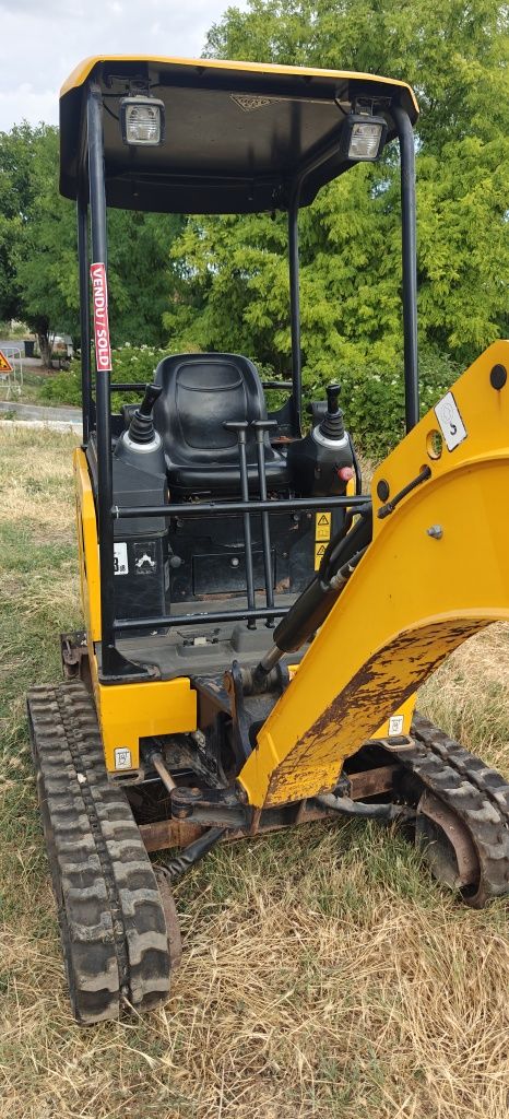 Мини багер JCB 16 C1