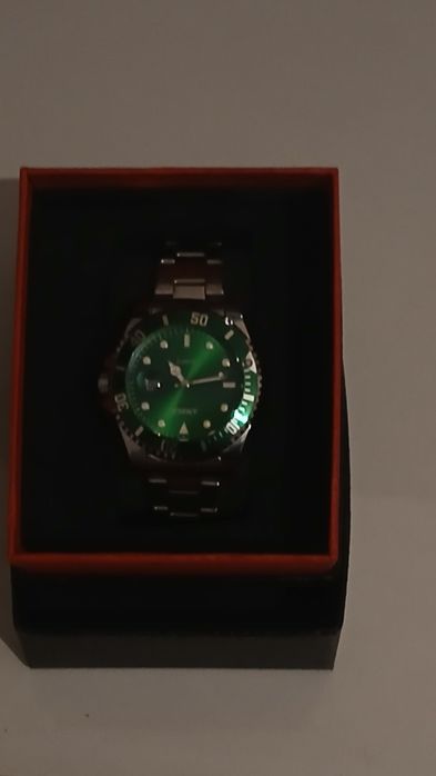 Продам часы 10 000 тг