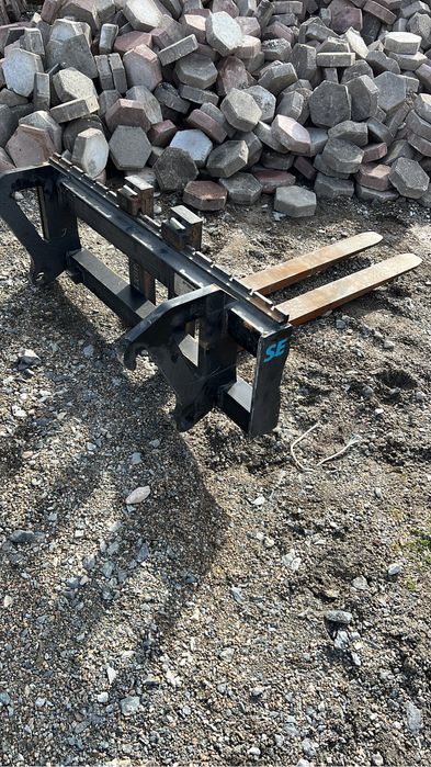 Furcii paleti pt incarcatoare ,manitouri si buldoexcabatoae