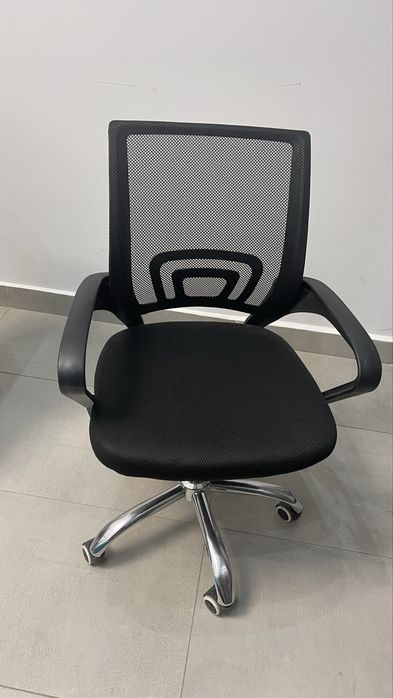 Офисное кресло новое