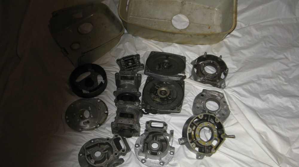 Vand piese si carcasa barca Saliut