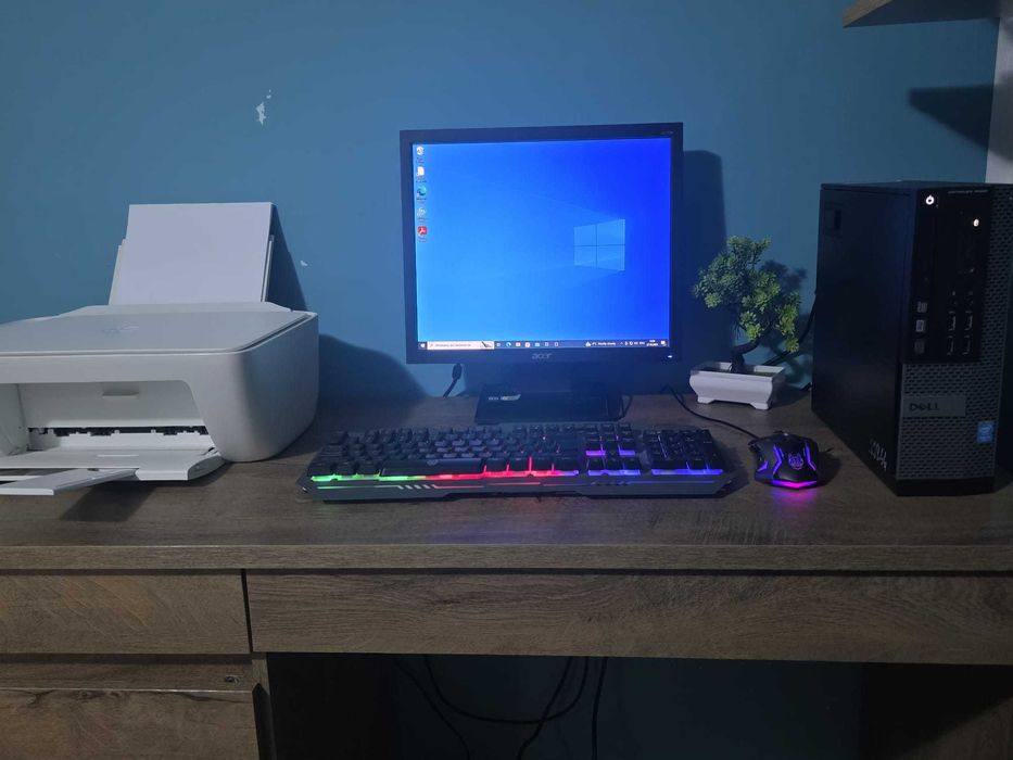 Dell OptiPlex 9020 SFF  + Monitor 17" + Imprimantă HP