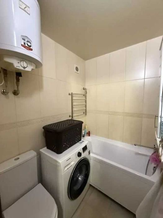 Тристаен имот в кв.Младост 2