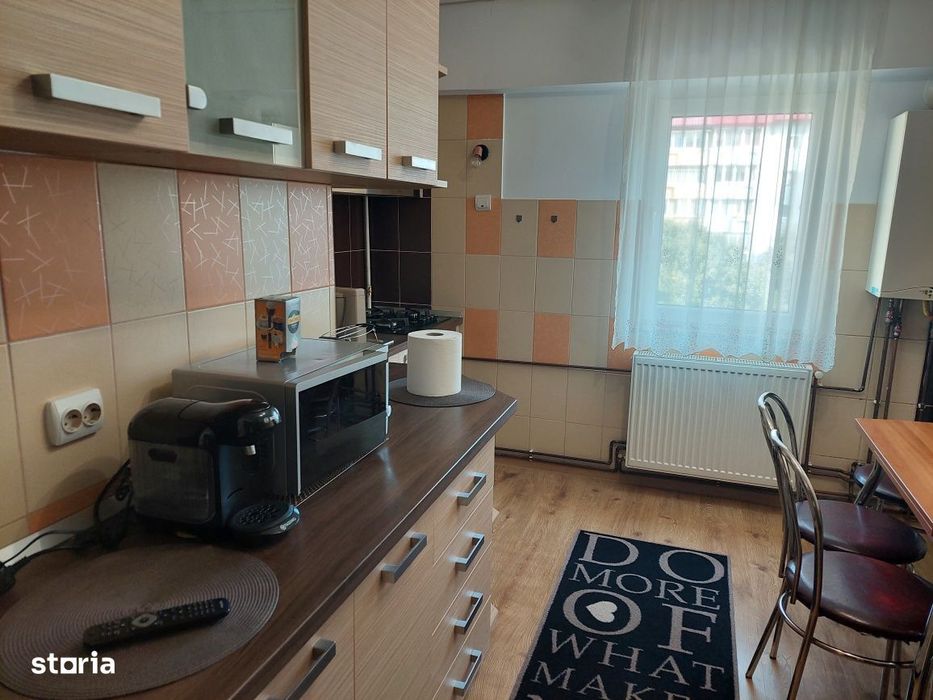 Apartament 2 camere decomandat ,mobilat, utilat,etajul 2,Noua -Brasov
