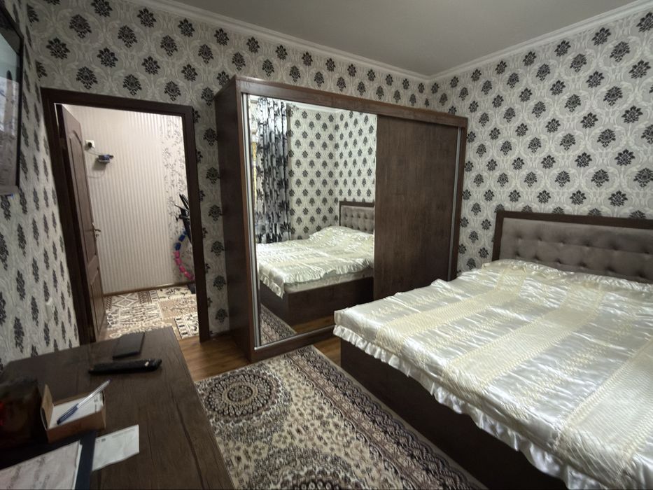Продаю свою квартиру 4/1/9. Юнусабад 4кв, 74 дом.